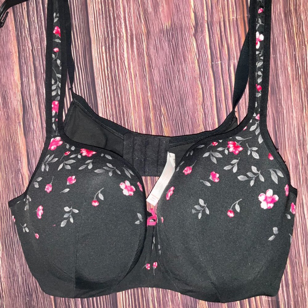 Cacique by Lane Bryant - 42C bra - black with pink grey Flowers in EUC